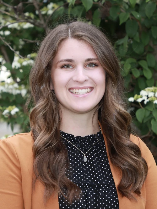 Headshot photo of a female College of the Ozarks student.
